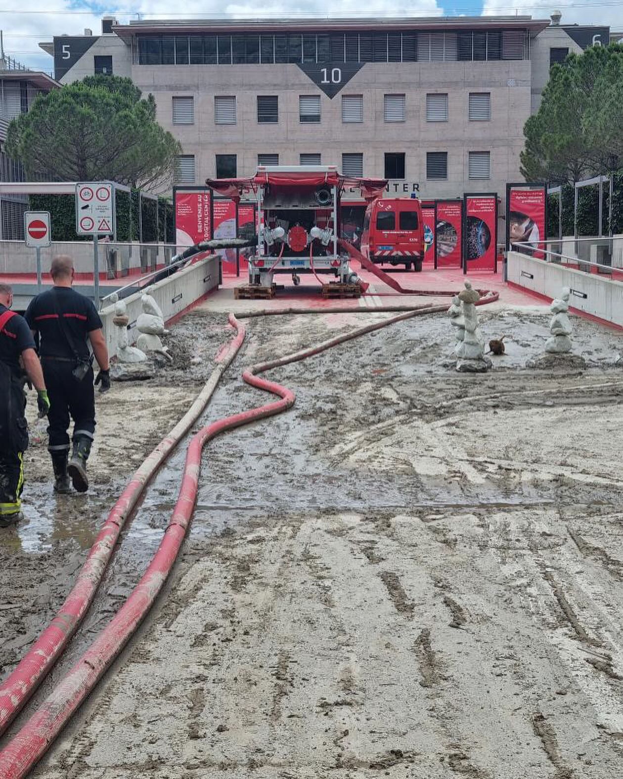 Aide des pompiers en Valais Val-de-Travers