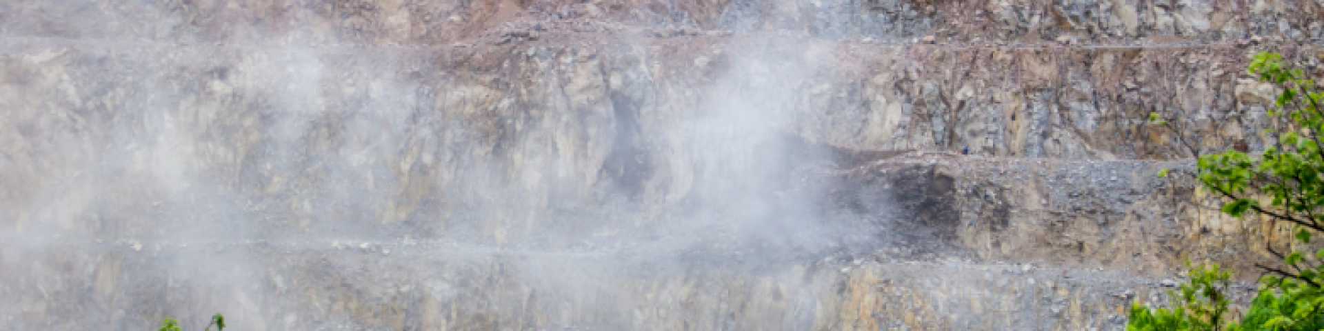 Tirs de mines à la carrière de Couvet